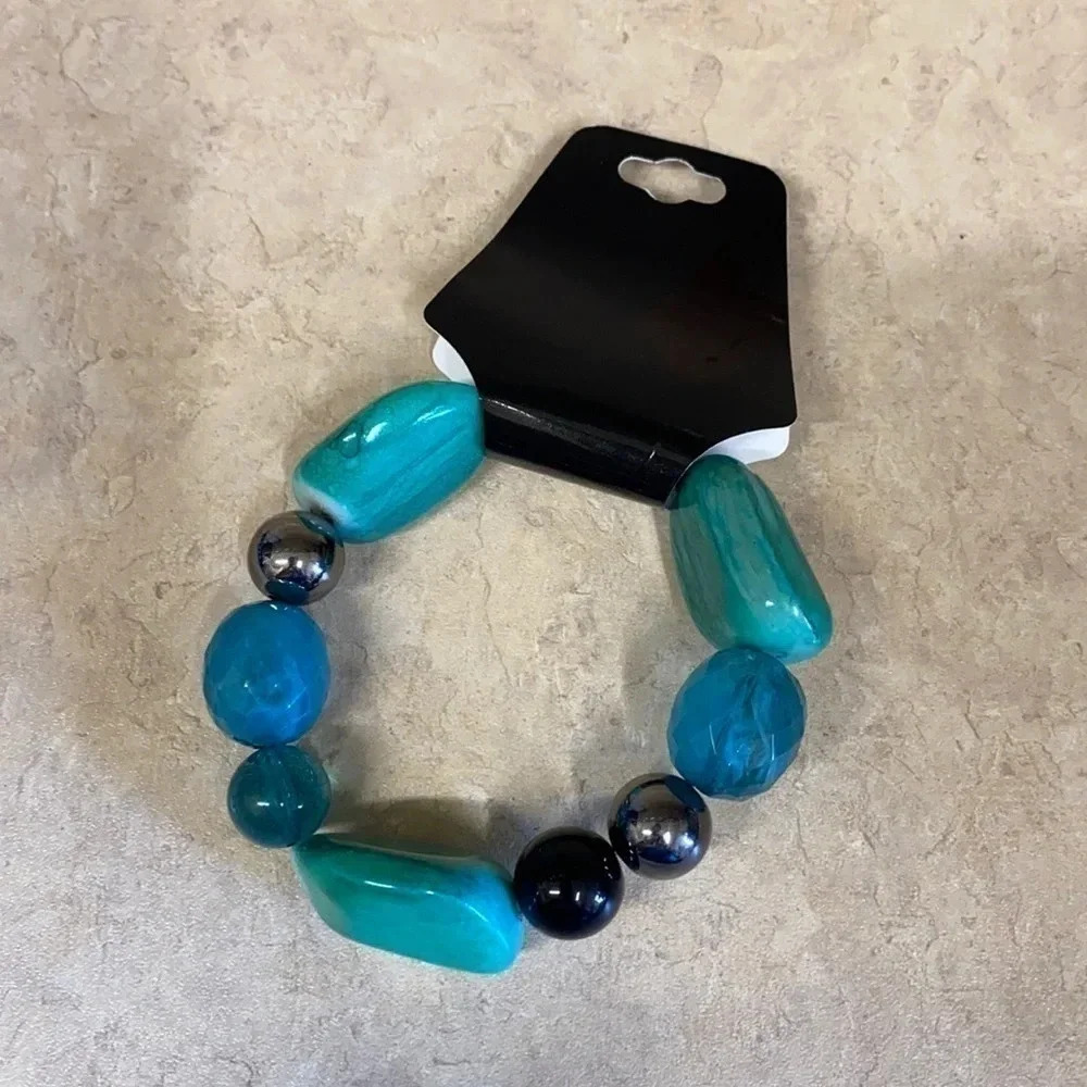 Chunky Irregular Stone‎ and Bead Stretch Bracelet